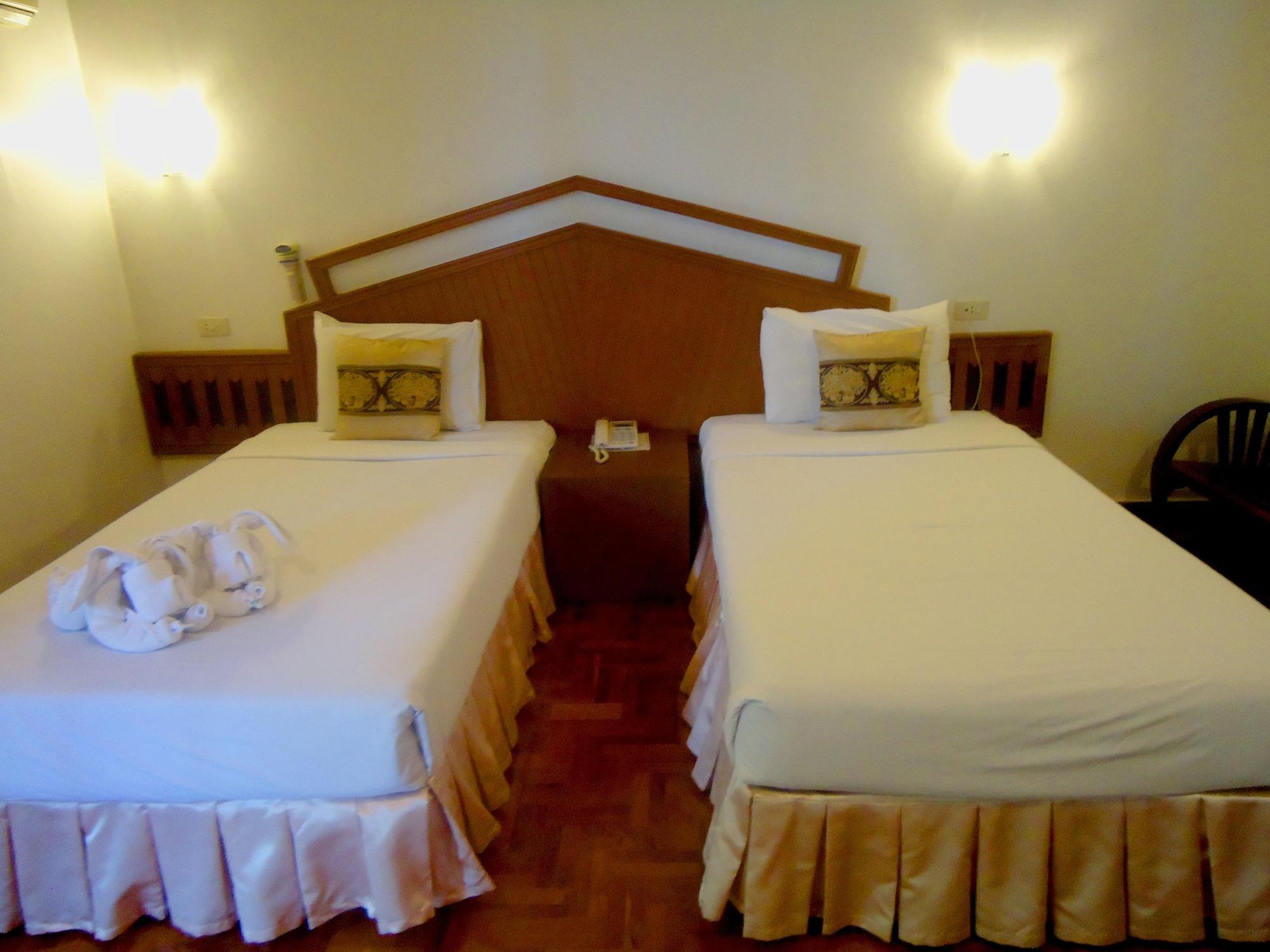 Baiyoke Chalet Hotel Mae Hong Son Bagian luar foto