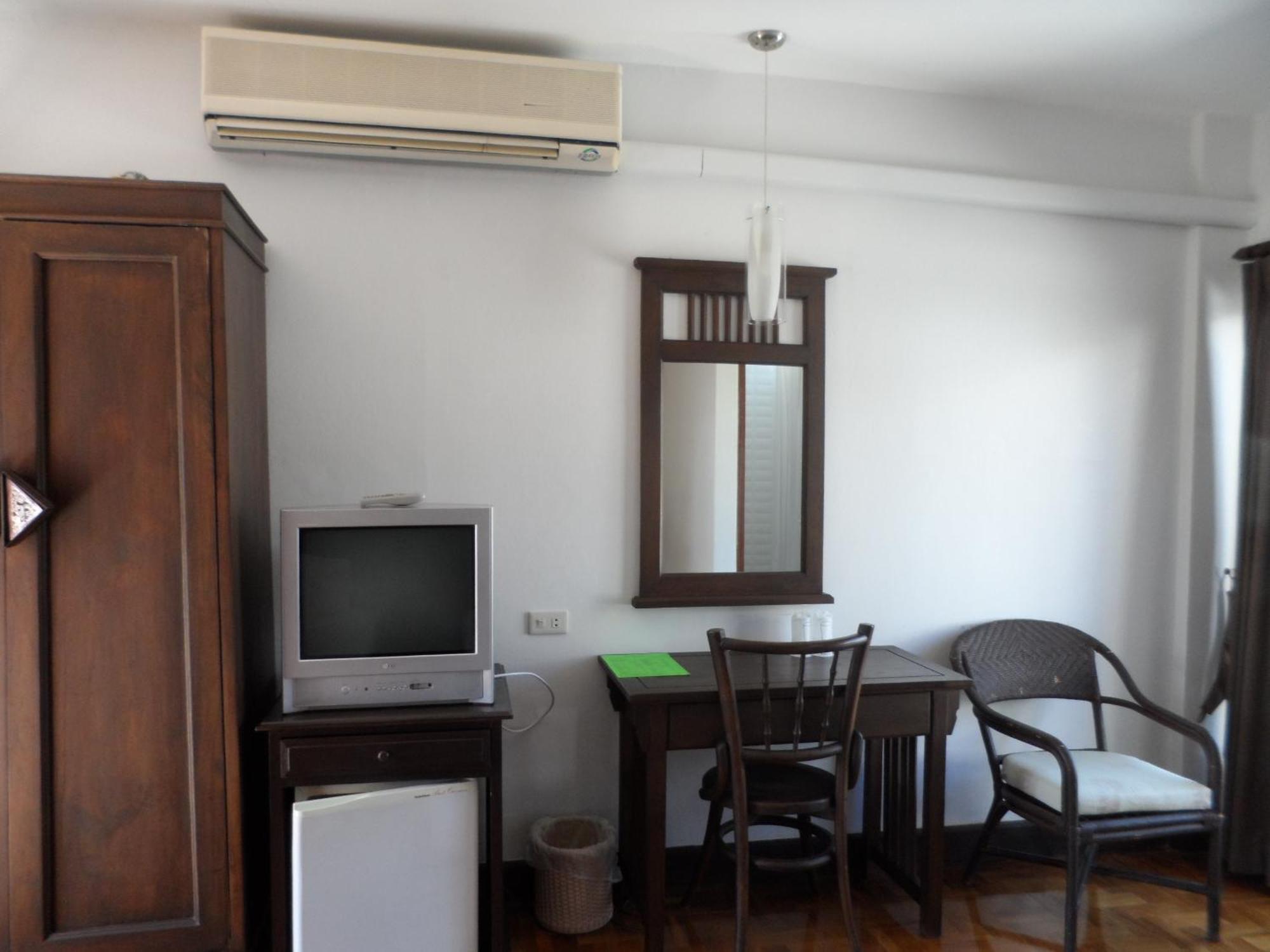Baiyoke Chalet Hotel Mae Hong Son Bagian luar foto