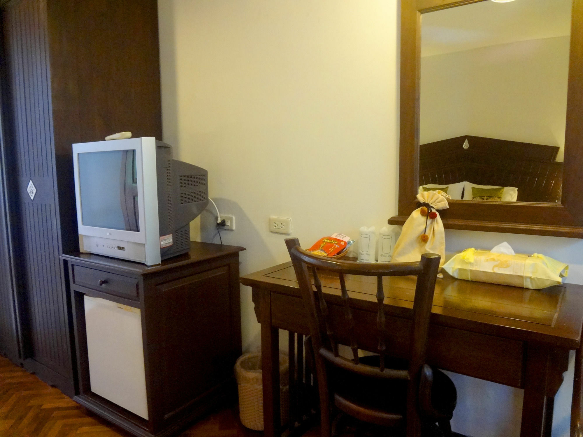 Baiyoke Chalet Hotel Mae Hong Son Bagian luar foto