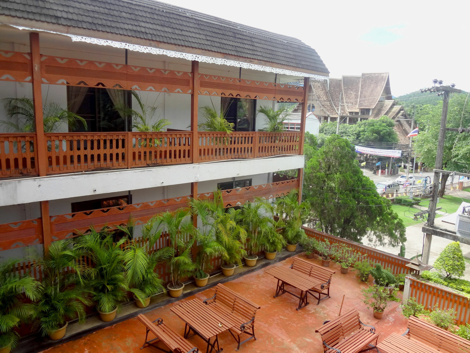 Baiyoke Chalet Hotel Mae Hong Son Bagian luar foto