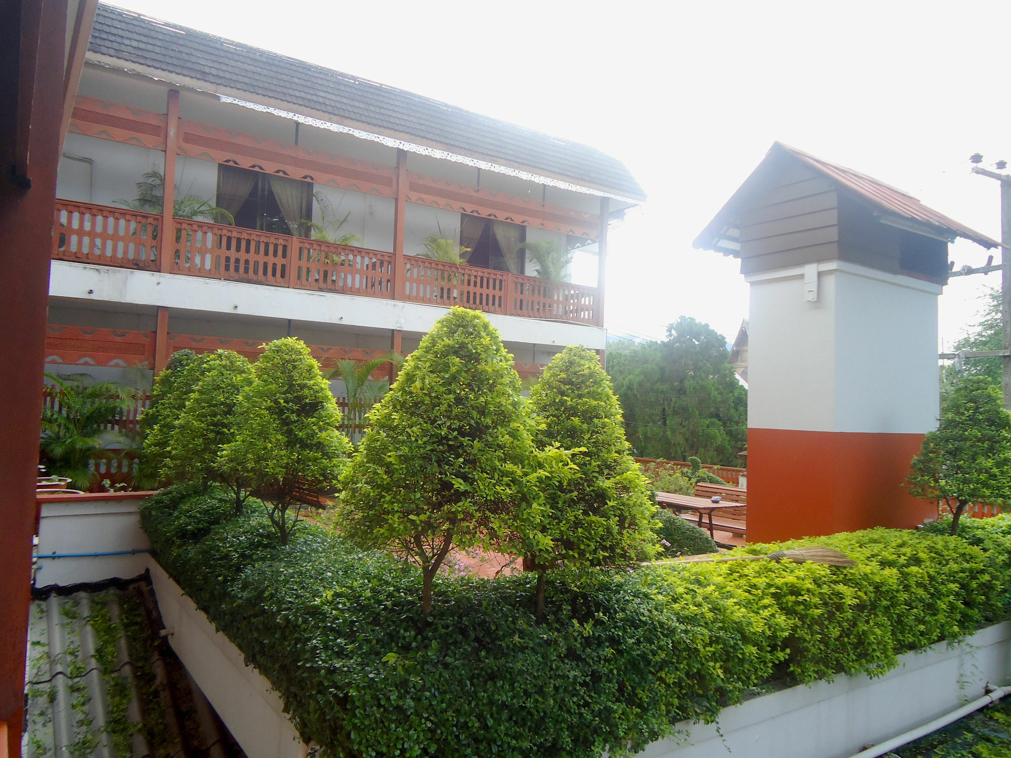 Baiyoke Chalet Hotel Mae Hong Son Bagian luar foto