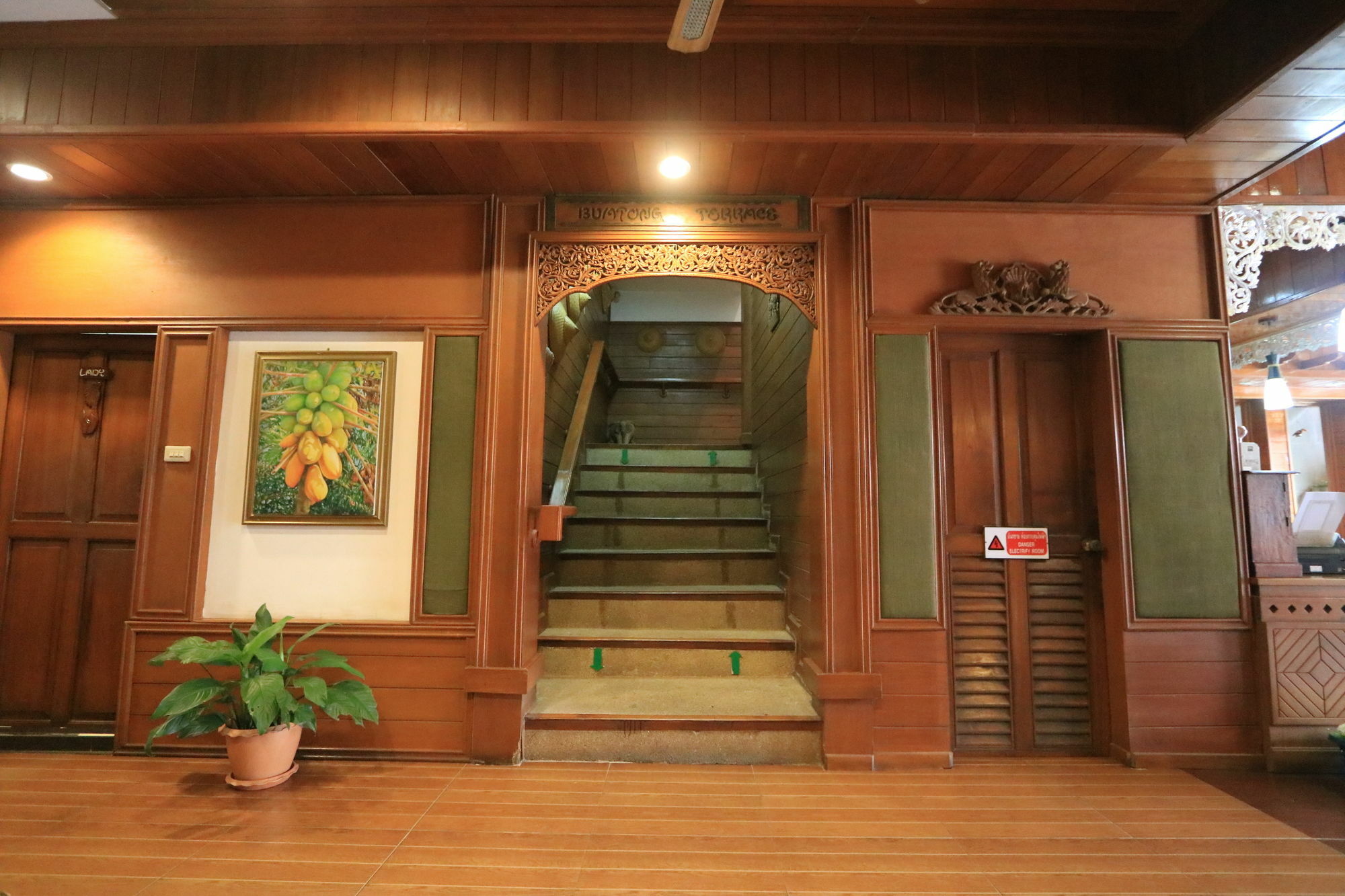 Baiyoke Chalet Hotel Mae Hong Son Bagian luar foto