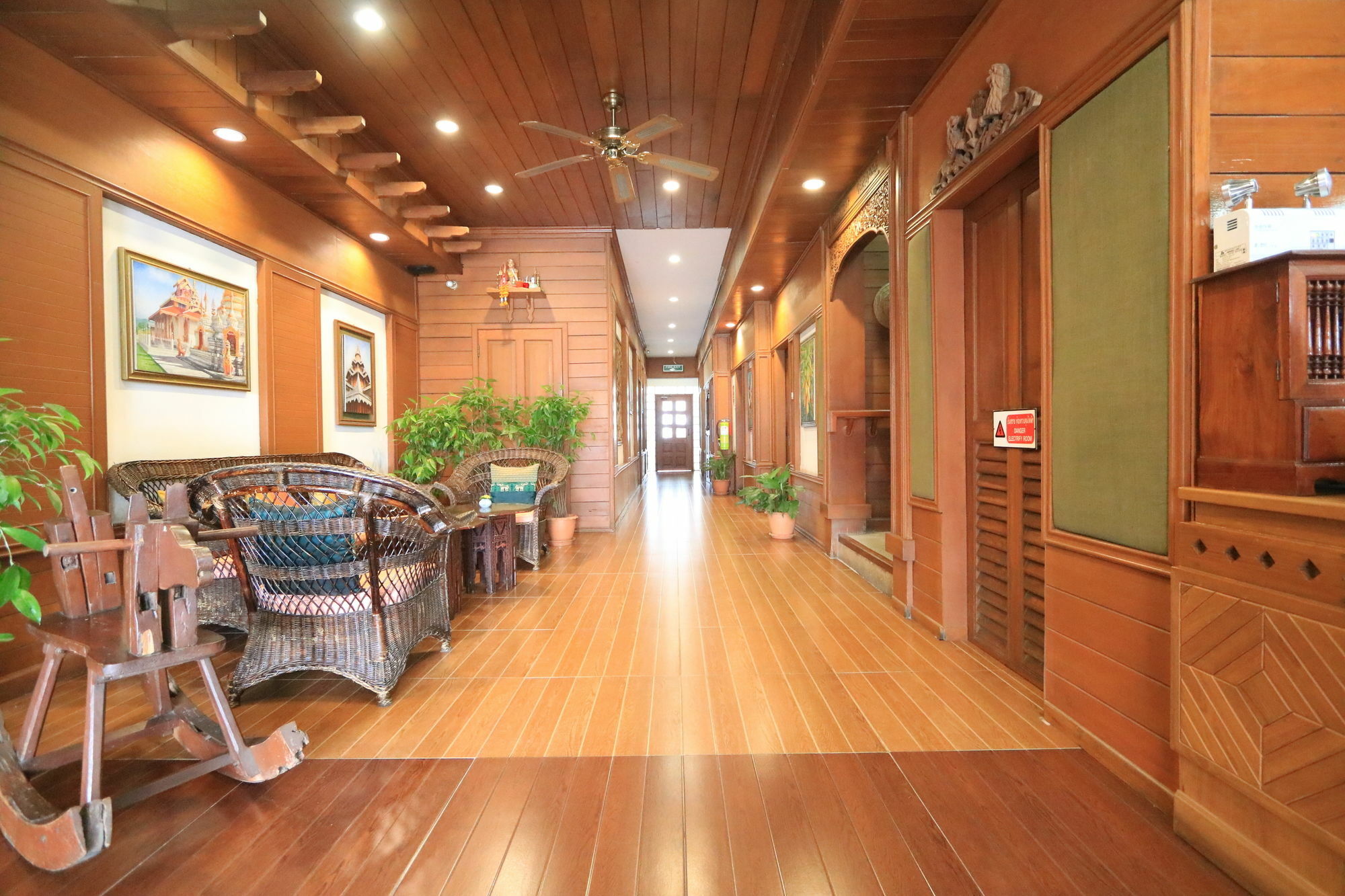 Baiyoke Chalet Hotel Mae Hong Son Bagian luar foto
